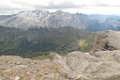 106  Blick vom Gipfel auf die Passtrasse zum Pordoijoch